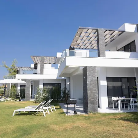 Lux Et Mare Villa Pefkochori Exterior photo